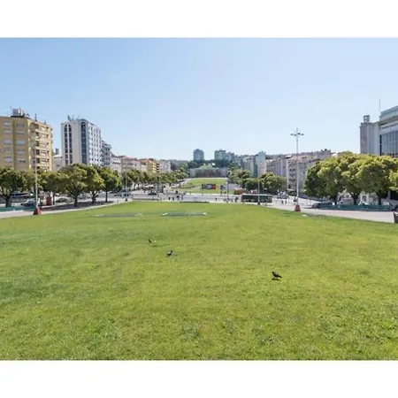 Houze Spacious 9 Bedroom Flat In Central Lisbon * Lisboa
